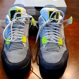 Air Jordan 4 Retro SE - US Size 9